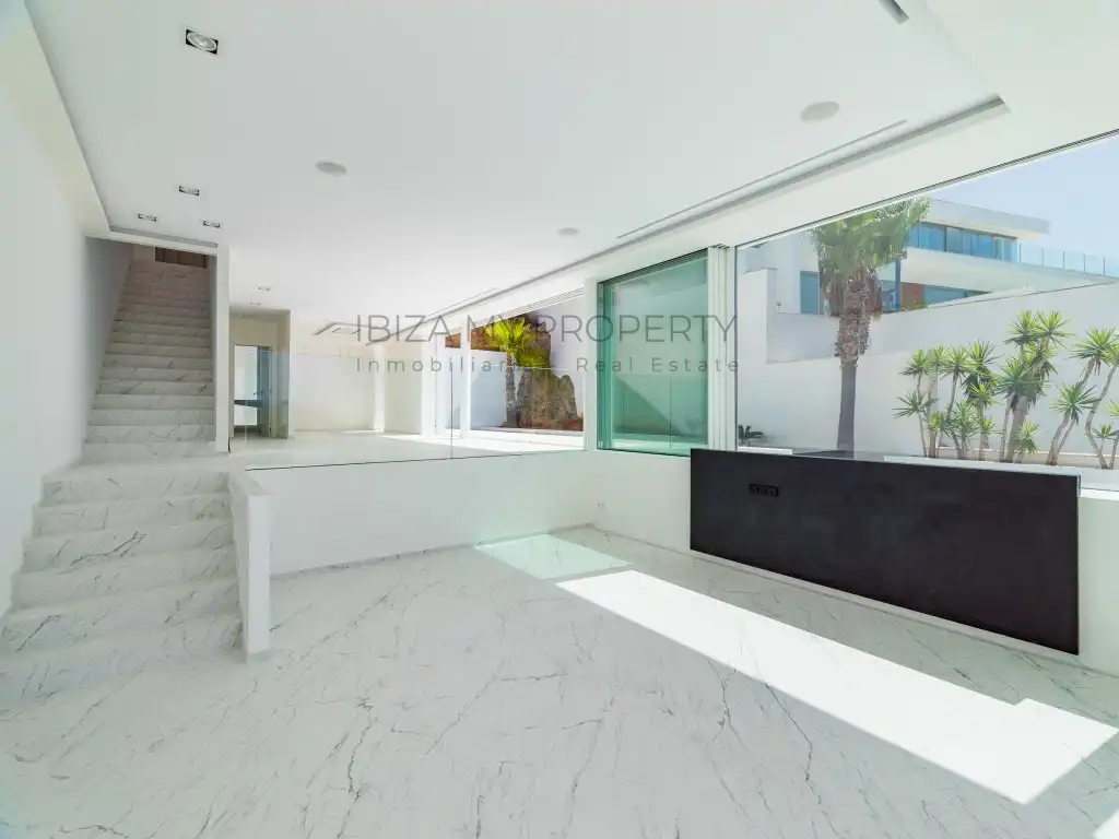 Casa o chalet en venta en Santa Eulària des Riu con Aire acondicionado, Trastero y Piscina
