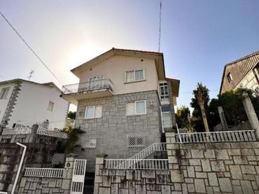 Casa amb balcó en venda a Ventiun