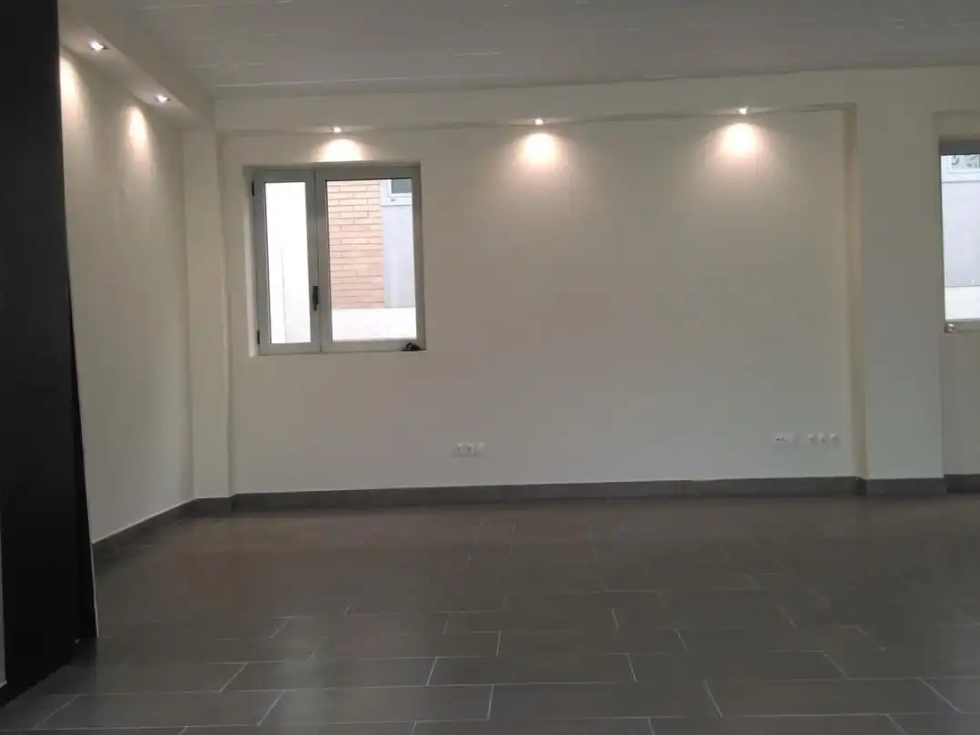 Wohnung mit Aufzug zur Miete in Pere IV 346, imagen 2