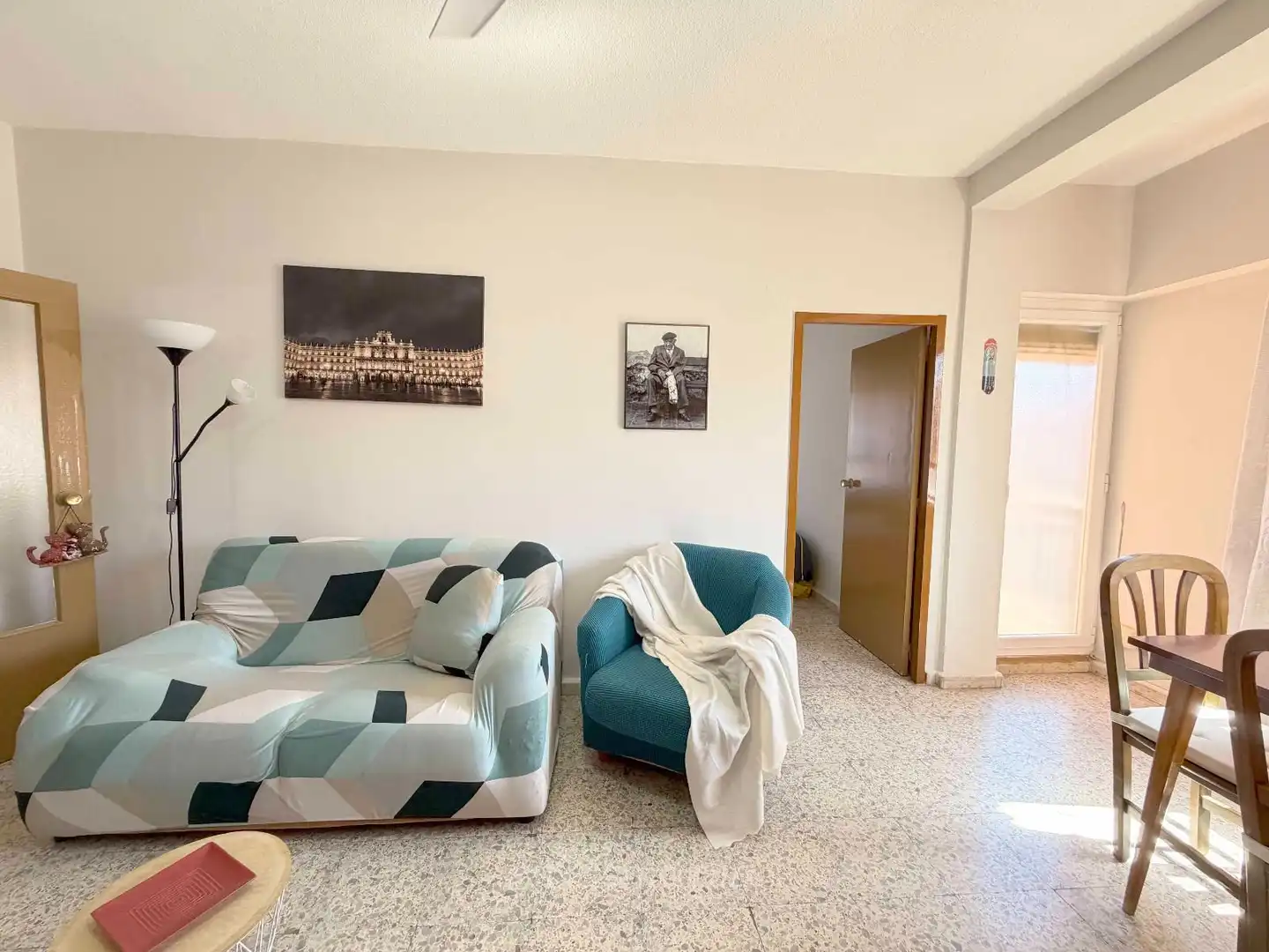 Sala d'estar de Pis en venda en Salamanca amb Calefacció, Terrassa i Balcó