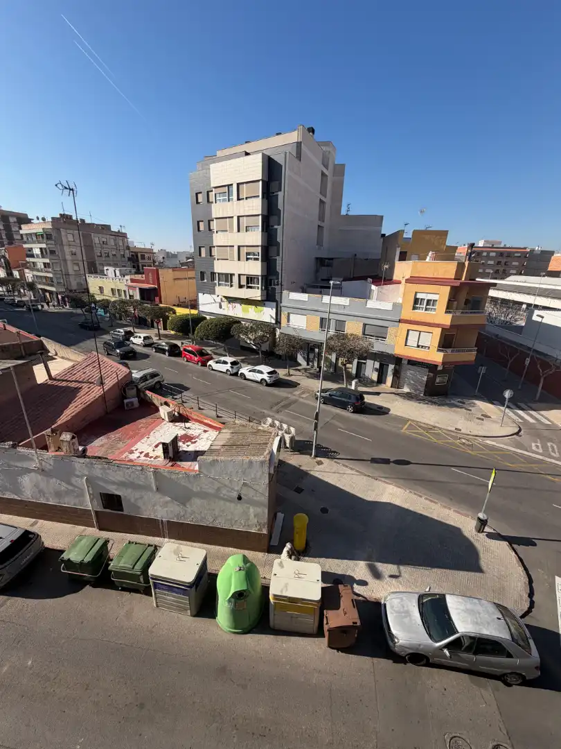 Vista exterior de Piso en venta en Almazora / Almassora