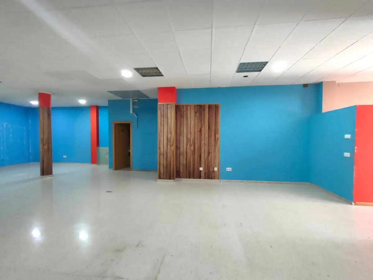 Local commercial à vendre à Valdepeñas, imagen 3
