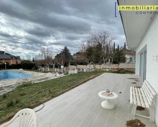 Terrassa de Casa o xalet en venda en Zuera amb Aire condicionat, Piscina i Balcó