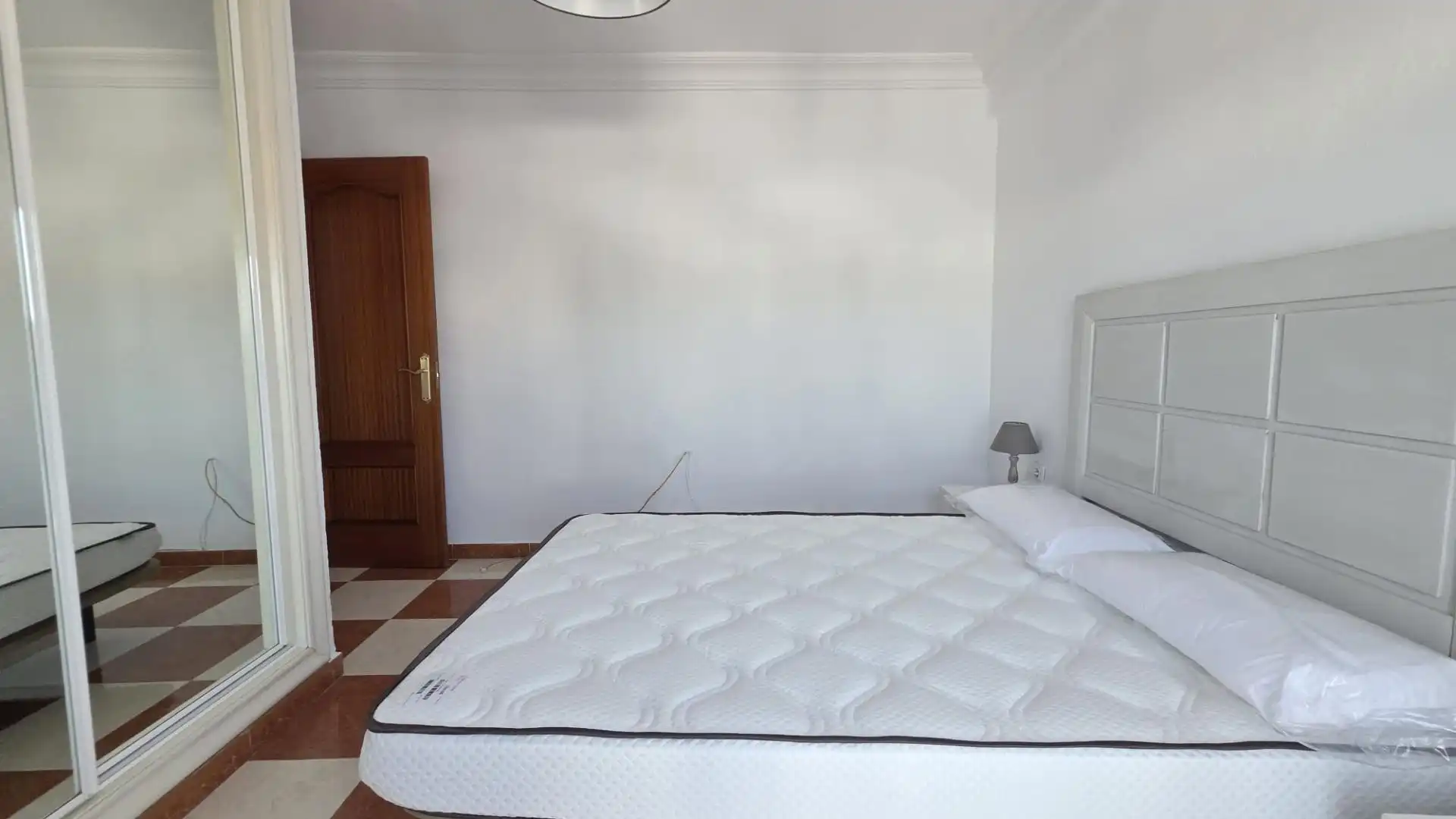 Habitación de Piso en venta en Camas con Aire acondicionado y Balcón