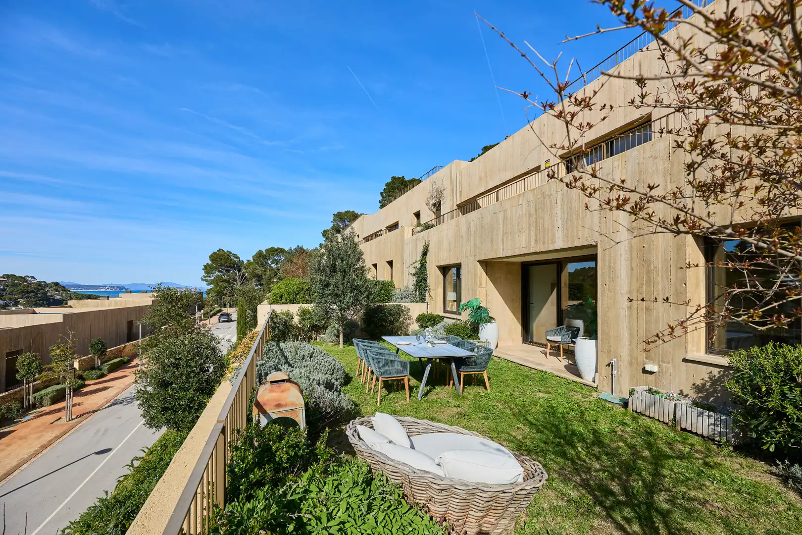 Terrasse von Wohnung zum Verkauf in Begur mit Klimaanlage, Heizung und Privatgarten
