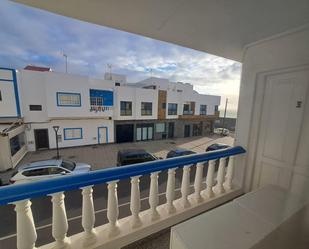 Vista exterior de Apartament en venda en La Oliva amb Terrassa