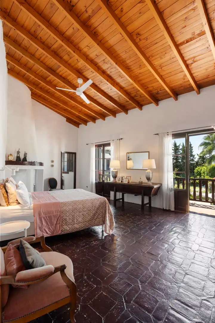 Schlafzimmer von Country house zum Verkauf in Estepona mit Klimaanlage, Privatgarten und Terrasse