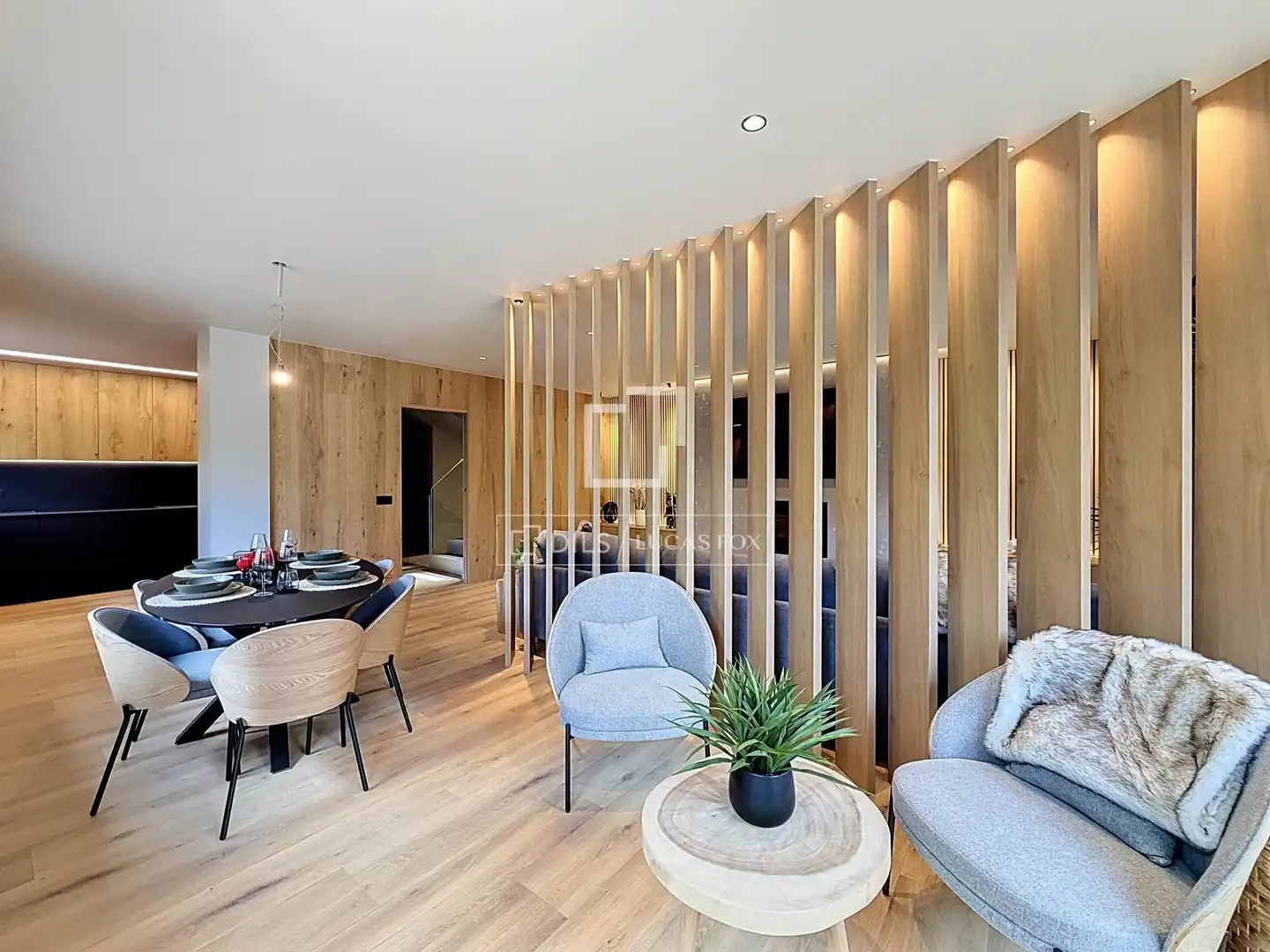 Sala d'estar de Casa o xalet en venda en Madrid amb Calefacció, Jardí privat i Parquet