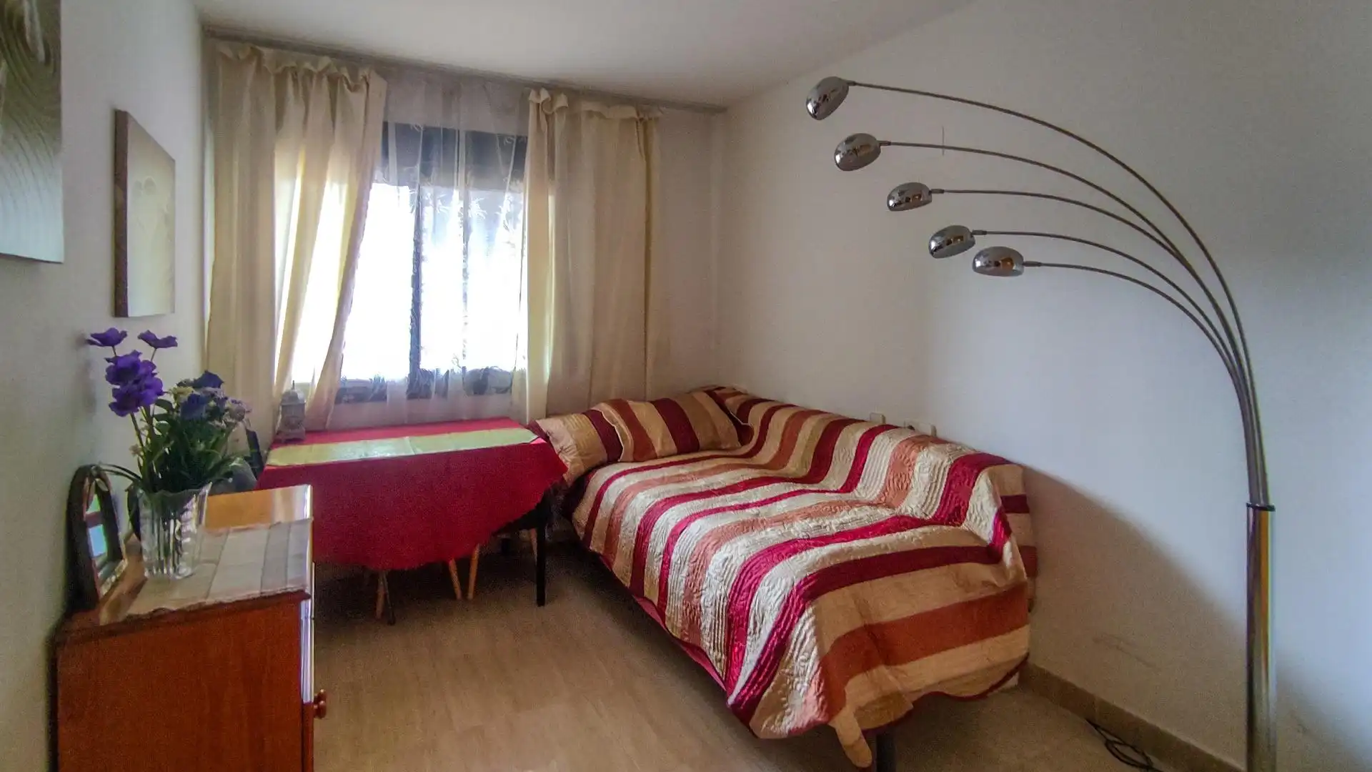Dormitori de Apartament en venda en Villajoyosa / La Vila Joiosa amb Aire condicionat, Moblat i Piscina comunitària