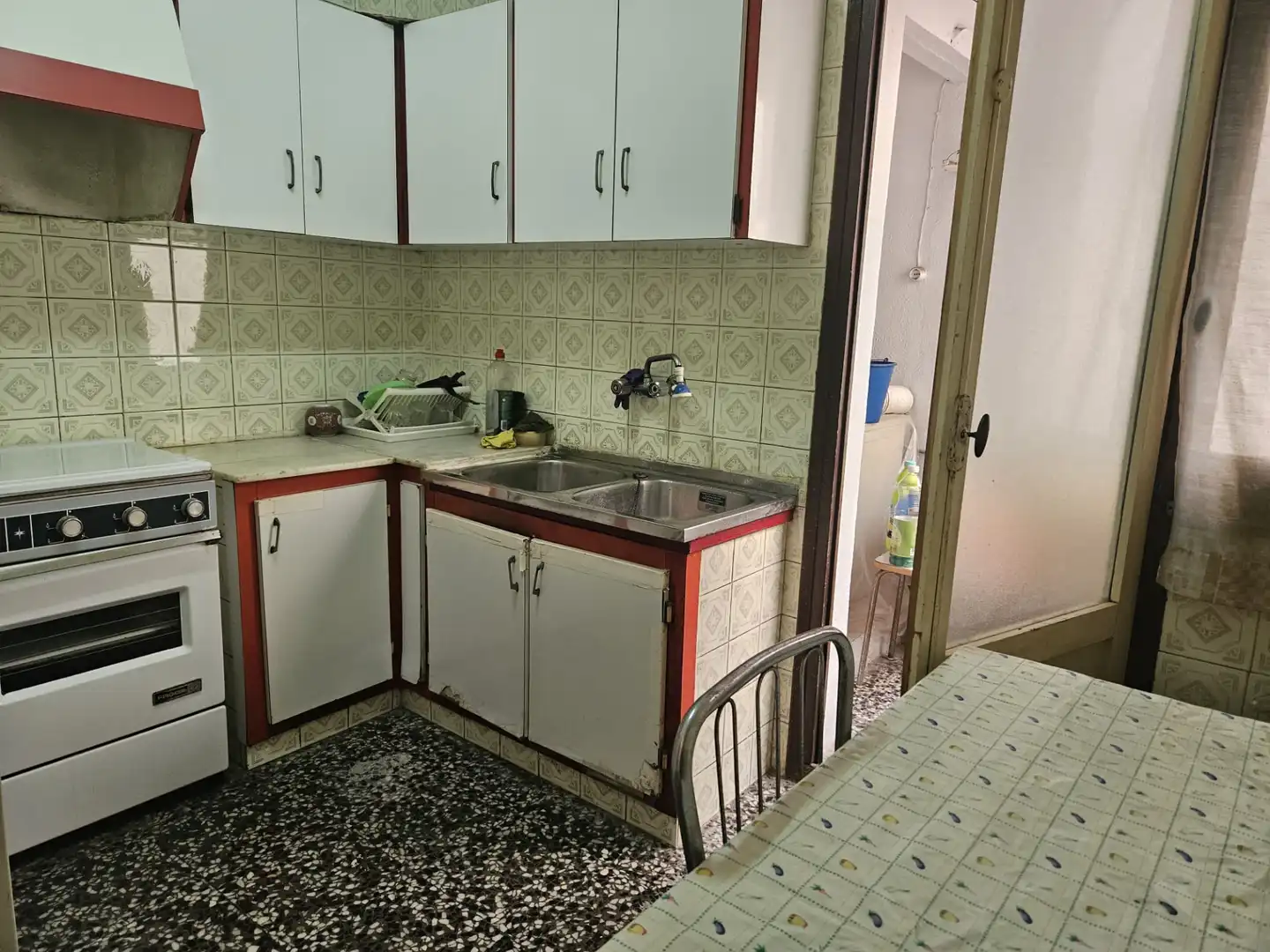 Cocina de Piso en venta en Castellón de la Plana / Castelló de la Plana con Trastero, Amueblado y Horno