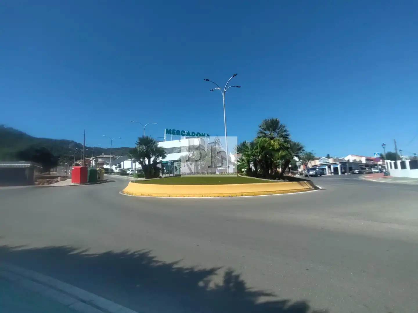 Exterior view of Commercial properties for sale in Alhaurín de la Torre  with Air Conditioner and Furnished
