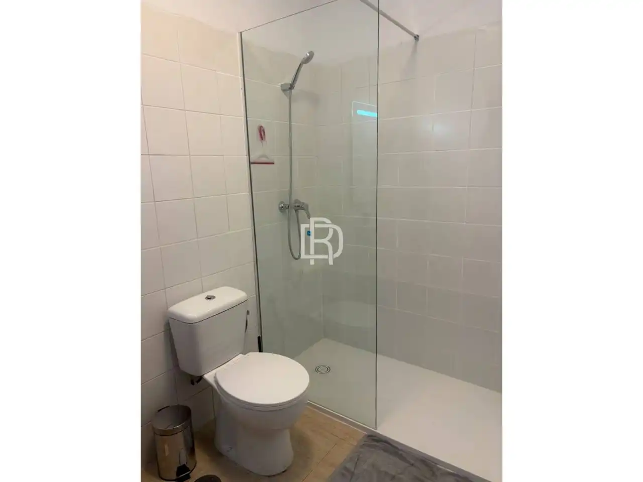 Baño de Piso de alquiler en Arico con Terraza y Piscina comunitaria