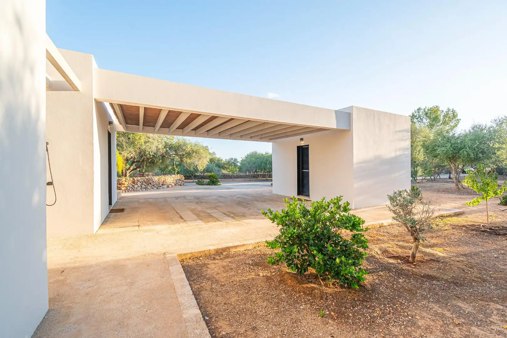 Vista exterior de Casa o xalet en venda en Porreres amb Aire condicionat, Jardí privat i Terrassa