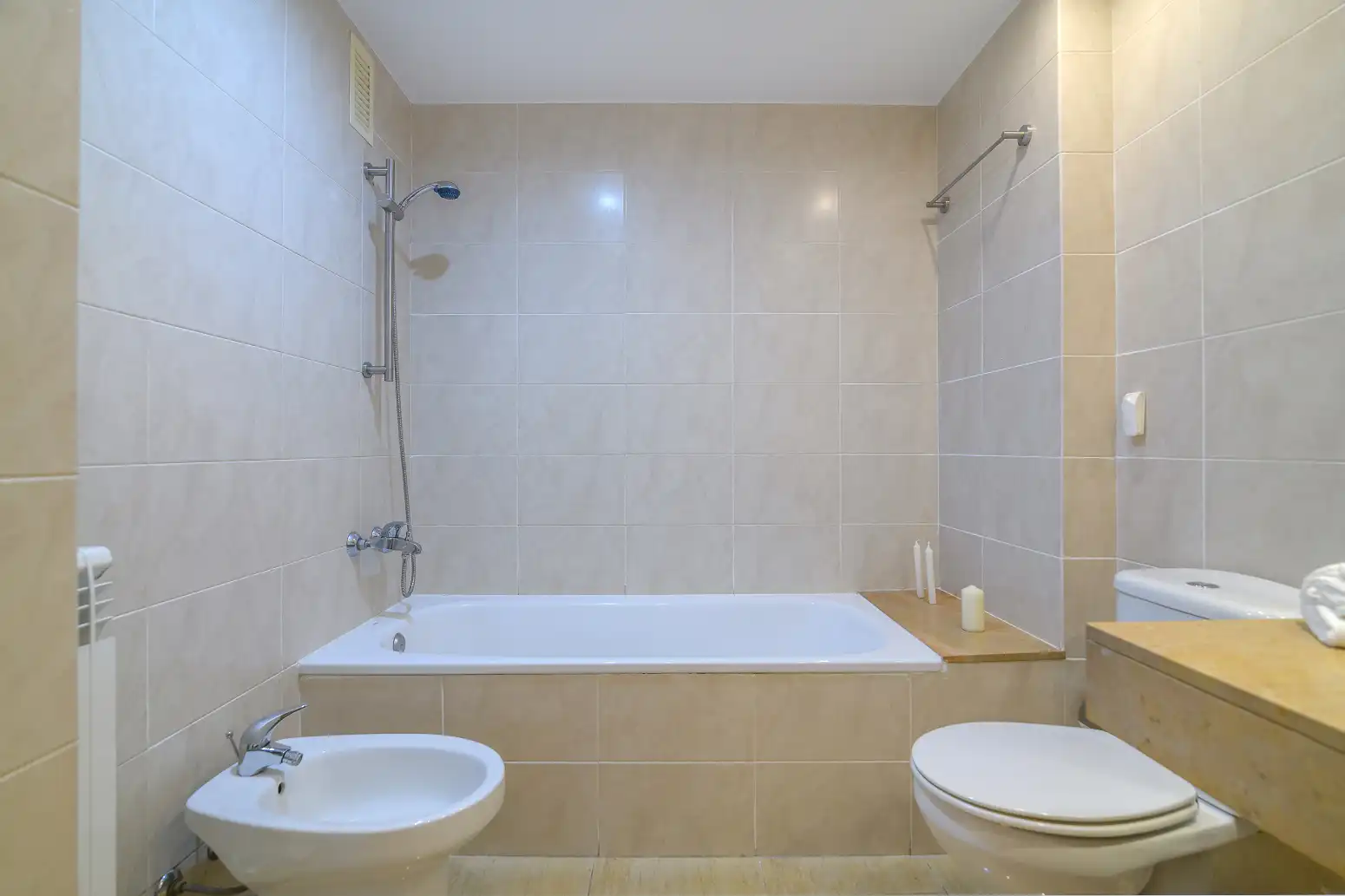 Baño de Piso en venta en Viladecans con Calefacción, Jardín privado y Parquet