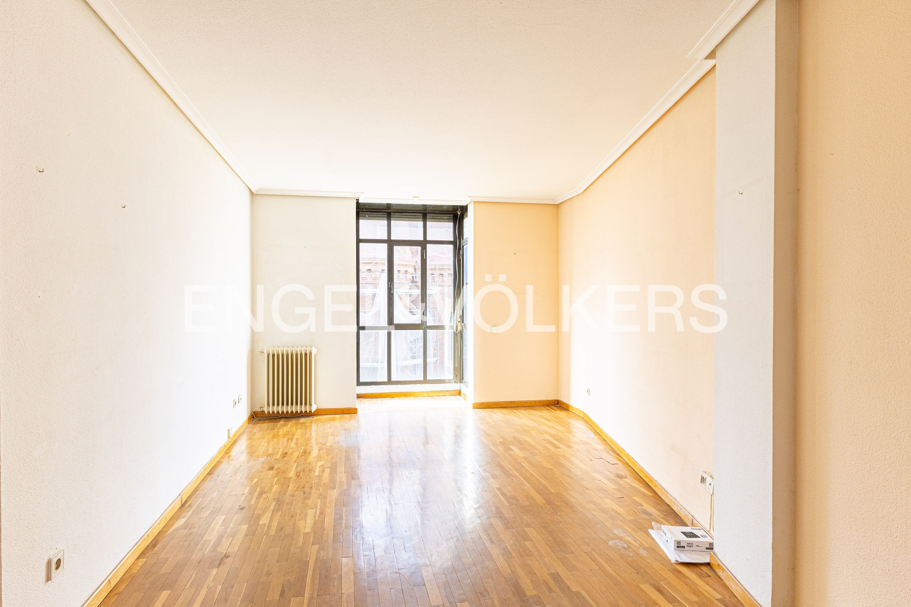 Sala d'estar de Apartament en venda en  Madrid Capital amb Calefacció