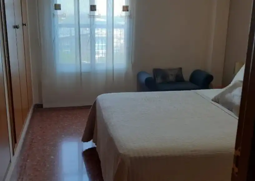 Habitación de Piso de alquiler en Torrent con Aire acondicionado, Trastero y Horno