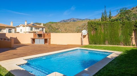 Foto 3 de Casa adosada en venta en Los Pacos, Fuengirola