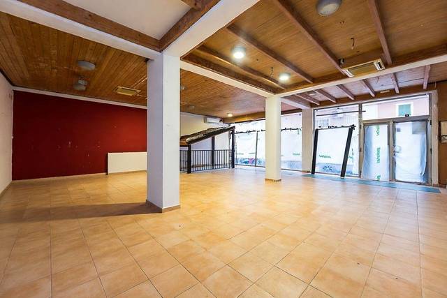 Local comercial en Venta en Camp d'en Serralta