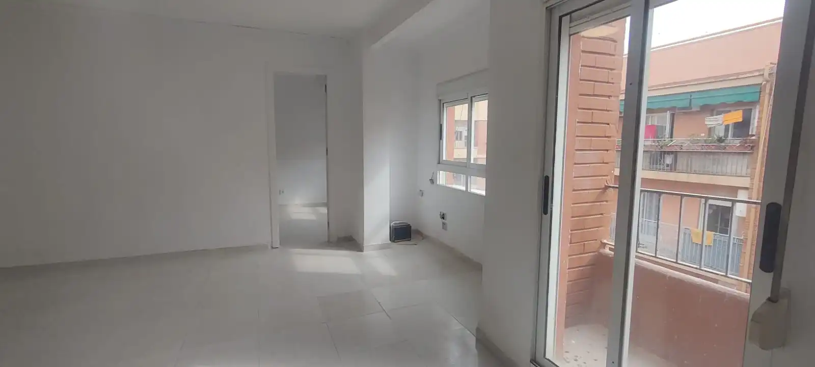Flat with terrace for sale in Carrer de l'Arquitecte Tolsà 12, imagen 3