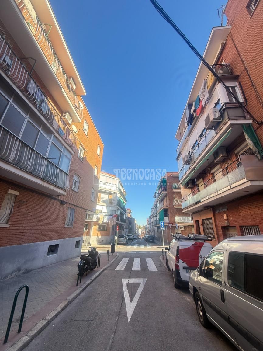 Exterior view of Flat for sale in  Madrid Capital  with Air Conditioner and Terrace