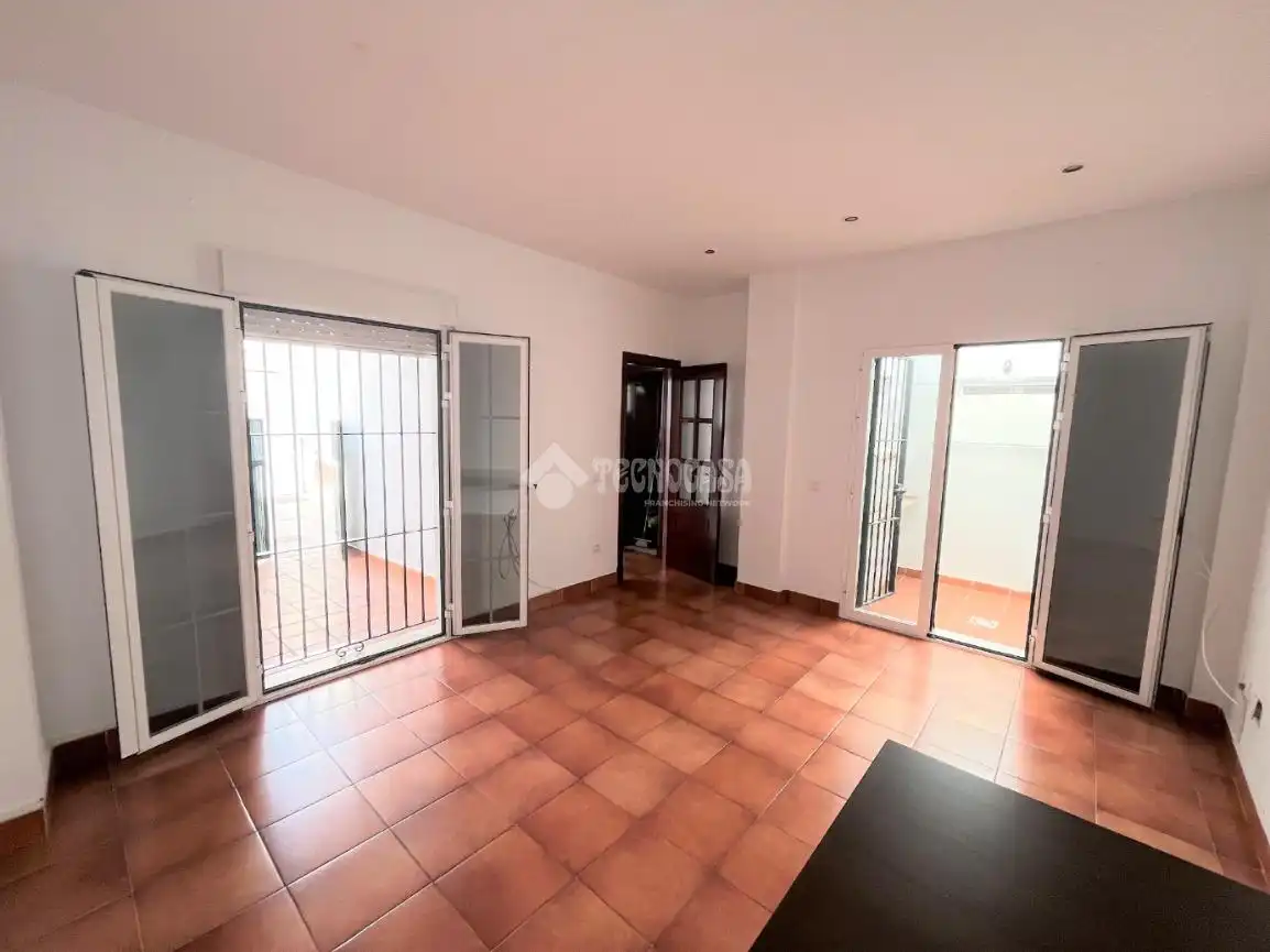 Casa adosada en venda en San Fernando amb Terrassa i Balcó