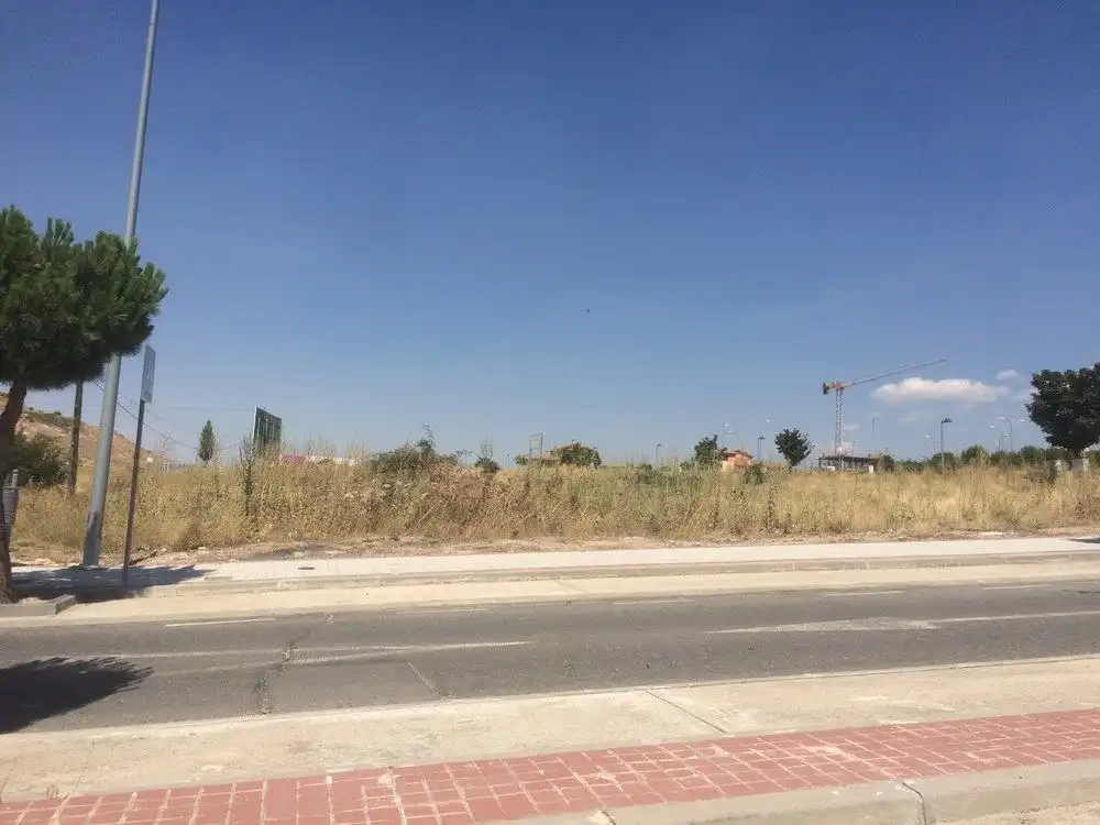 Terreny residencial en venda a La Lastrilla, imagen 4