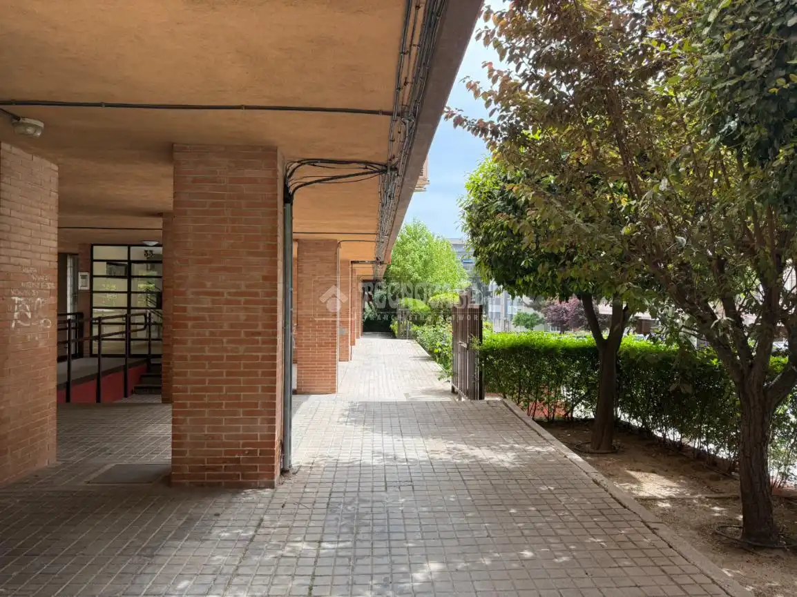 Vista exterior de Piso en venta en Madrid con Aire acondicionado y Calefacción