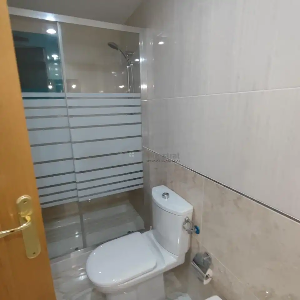 Badezimmer von Wohnung zum Verkauf in Villajoyosa / La Vila Joiosa mit Klimaanlage, Möbliert und Gemeinschaftspool