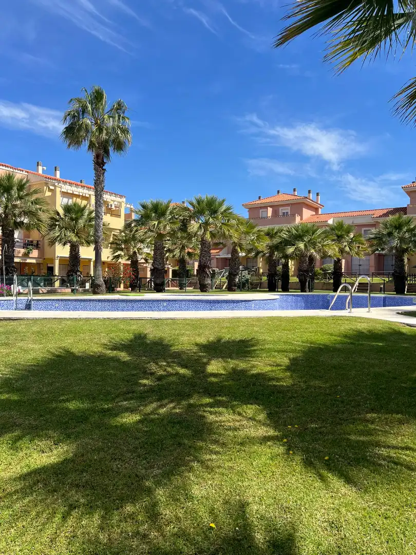 Piscina de Casa adosada en venta en Islantilla con Jardín privado, Trastero y Piscina comunitaria