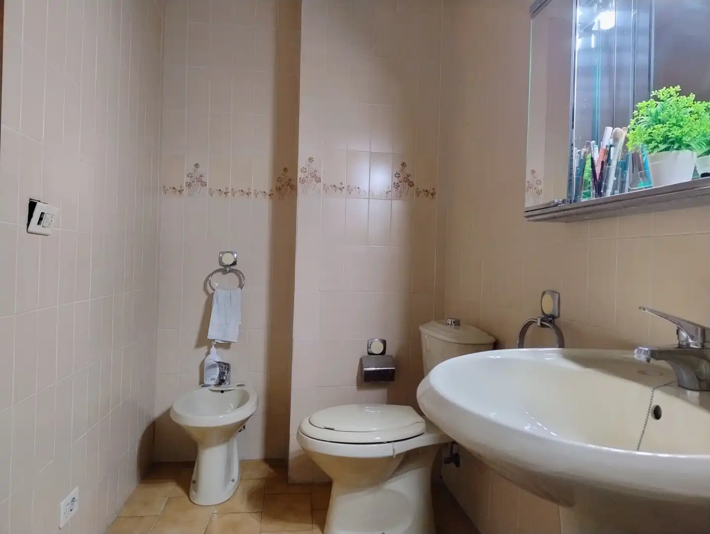 Baño de Piso en venta en Lugo con Terraza, Trastero y Amueblado