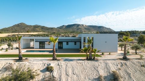 Foto 4 de Piso en venta en El Pinós / Pinoso, Alicante