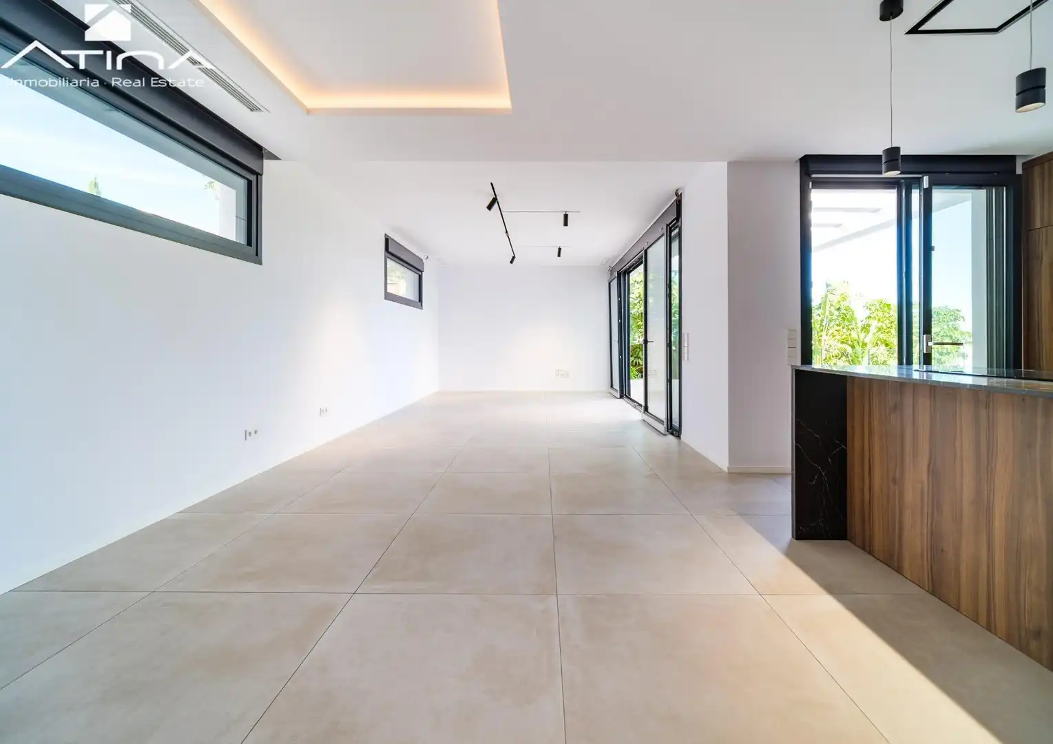 Houses for sale in Dénia  with Air Conditioner, Terrace and Storage room