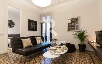 Sala d'estar de Apartament de lloguer en  Barcelona Capital amb Aire condicionat, Calefacció i Moblat