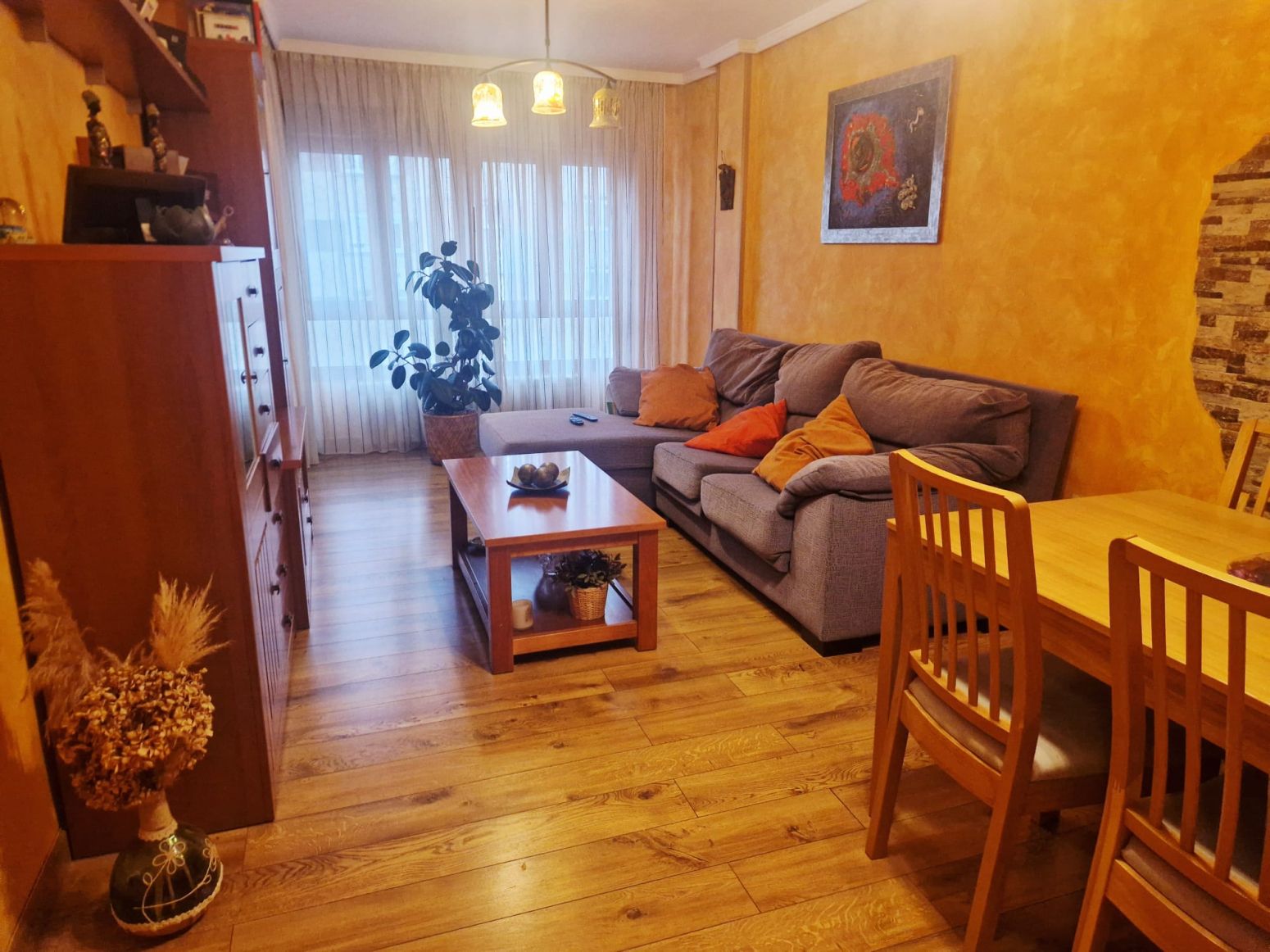 Sala de estar de Piso en venta en Castrillón con Calefacción, Parquet y Terraza
