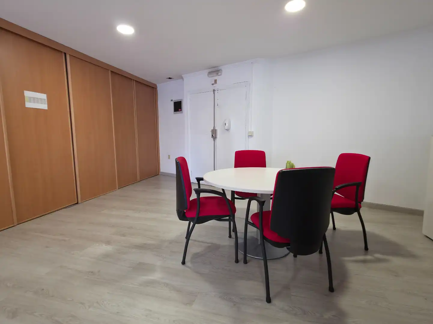 Office space with lift for sale in Paseo Chil 313, imagen 2