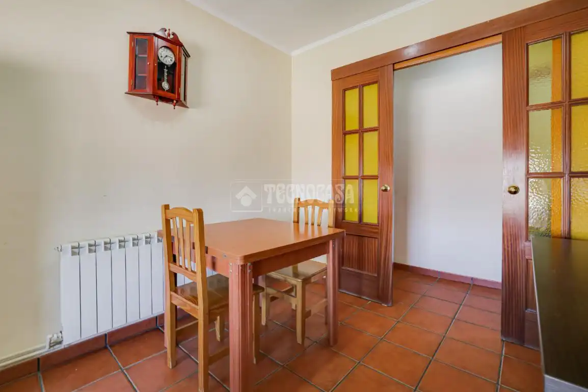 Comedor de Piso en venta en Terrassa con Calefacción y Balcón