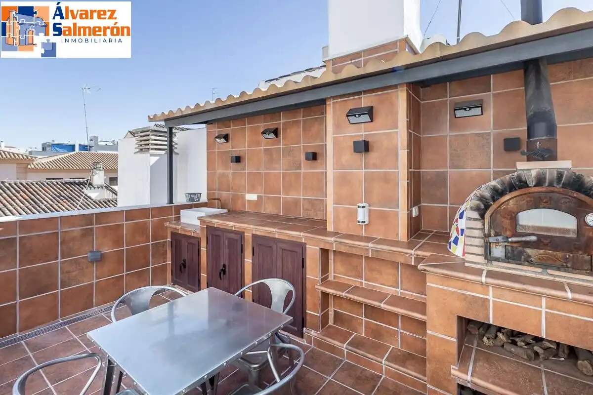 Terrassa de Casa o xalet en venda en Granada amb Calefacció, Terrassa i Piscina