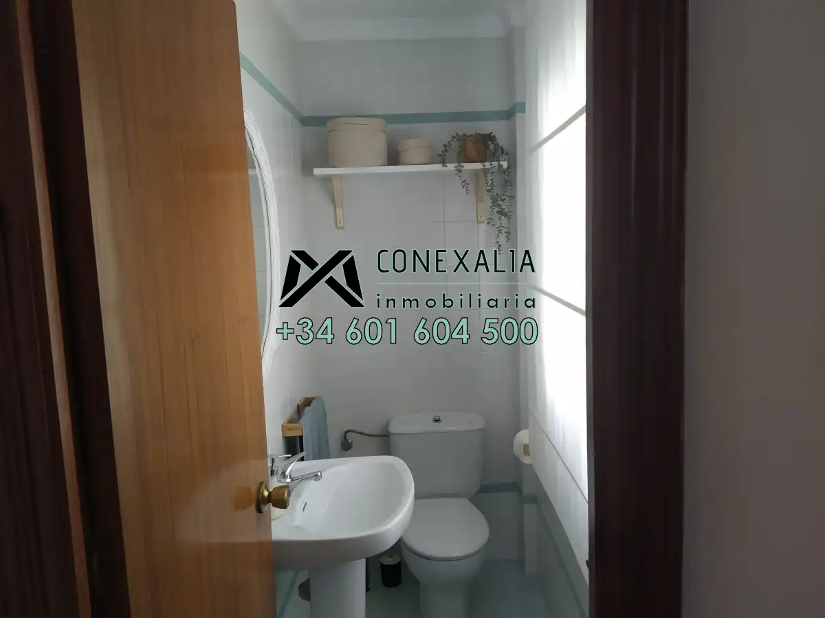 Bathroom of Houses for sale in Olvera  with Terrace and Balcony