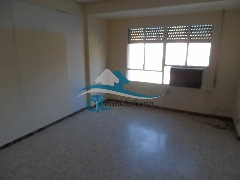 Sala d'estar de Pis en venda en Linares