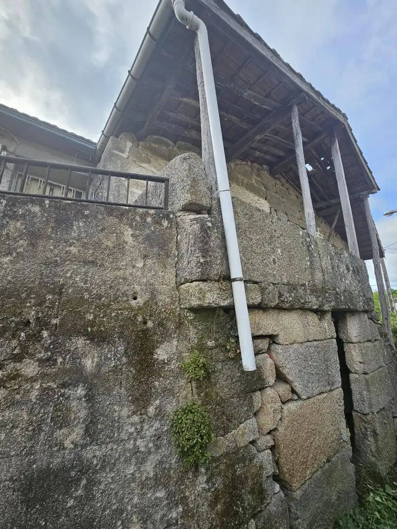 Exterior view of Country homes for sale in Ourense Capital 