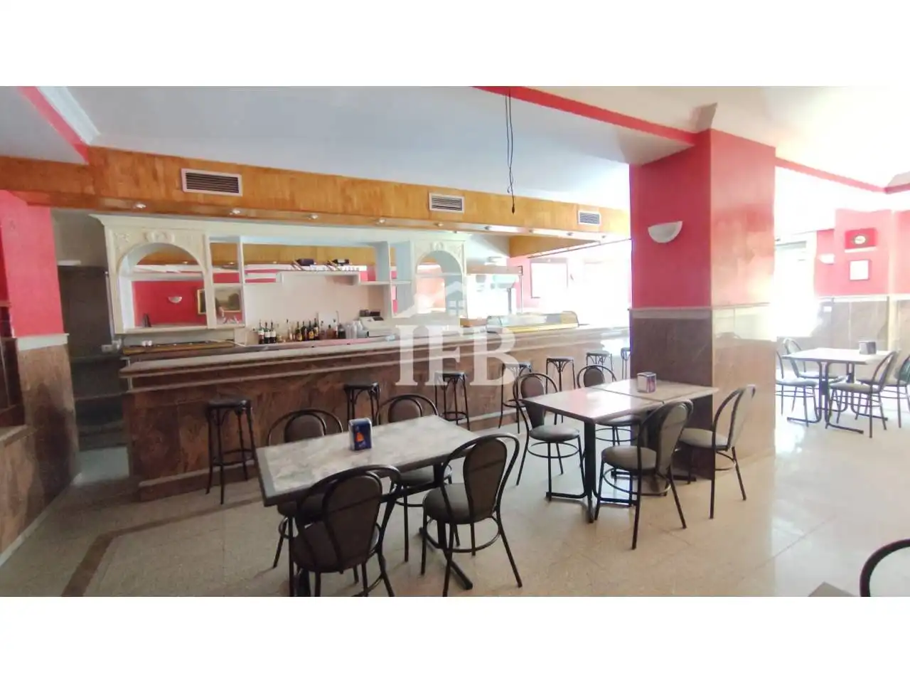 Local comercial en venta en Calle Maestro, imagen 2