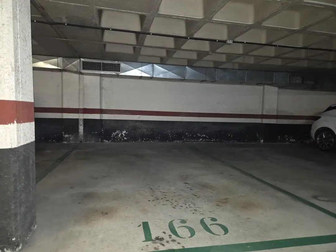 Parkplatz zum Verkauf in José Maria Sert Plaza, imagen 4