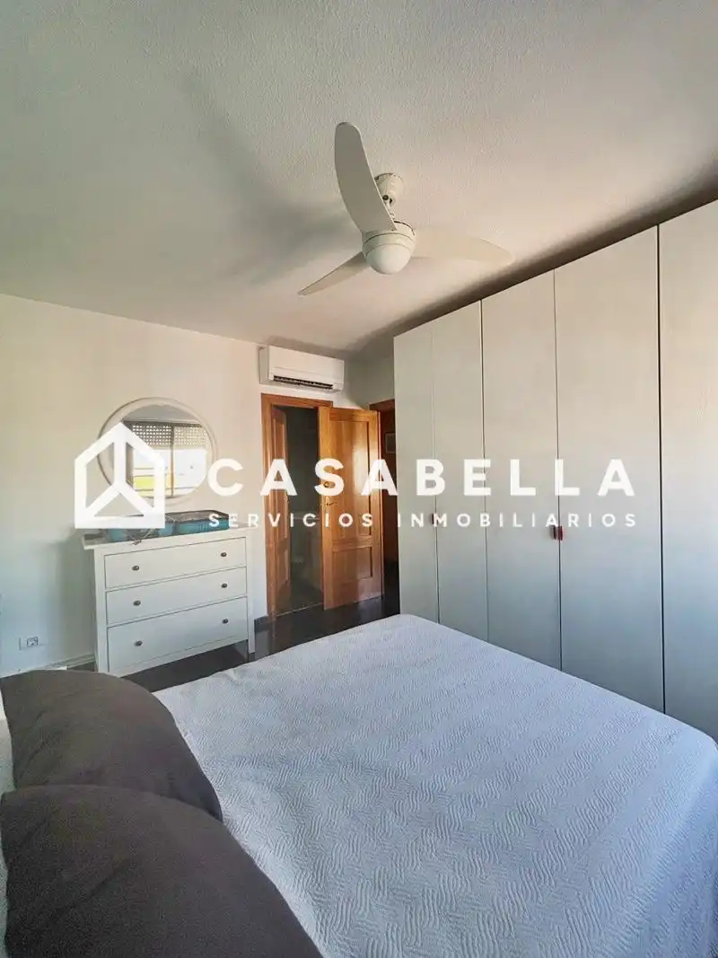 Habitación de Ático en venta en Valencia con Aire acondicionado, Calefacción y Terraza