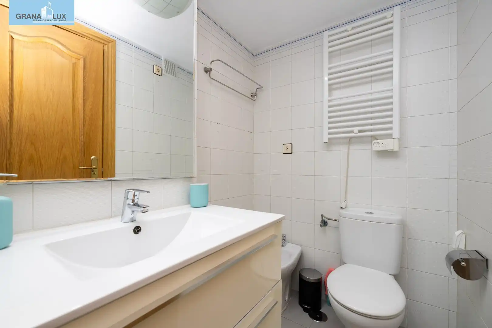 Baño de Piso en venta en Granada con Calefacción