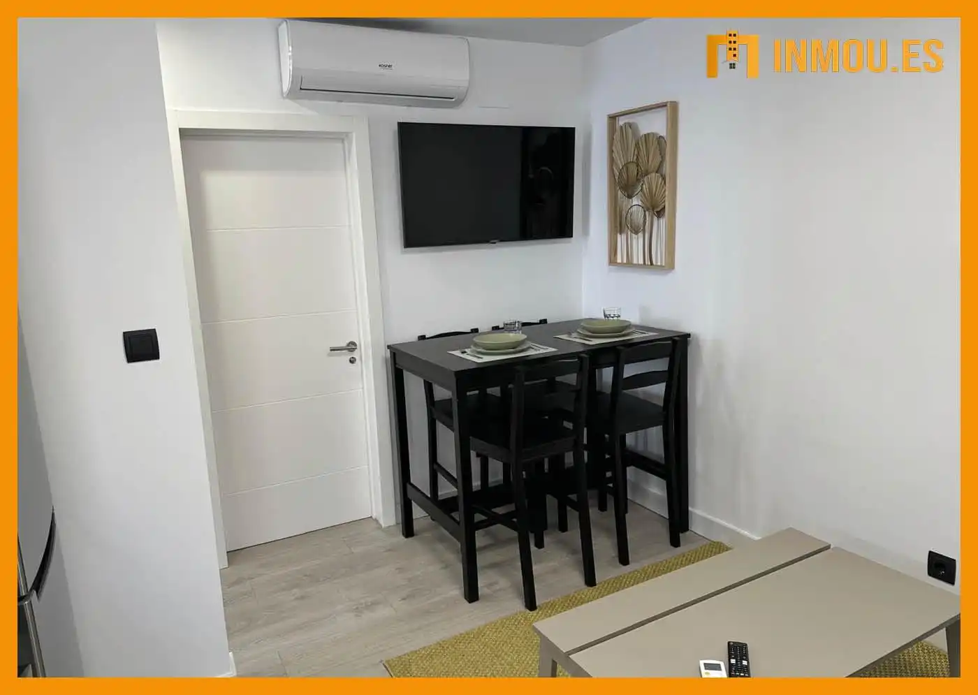 Menjador de Apartament de lloguer en Ourense Capital  amb Aire condicionat, Calefacció i Moblat