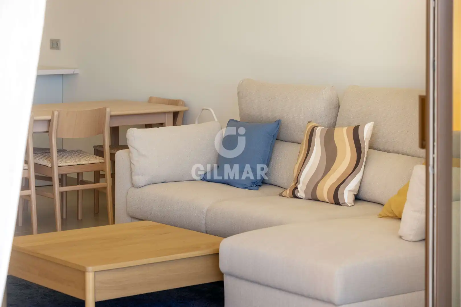 Wohnzimmer von Wohnungen zum Verkauf in Fuengirola mit Heizung, Privatgarten und Abstellraum