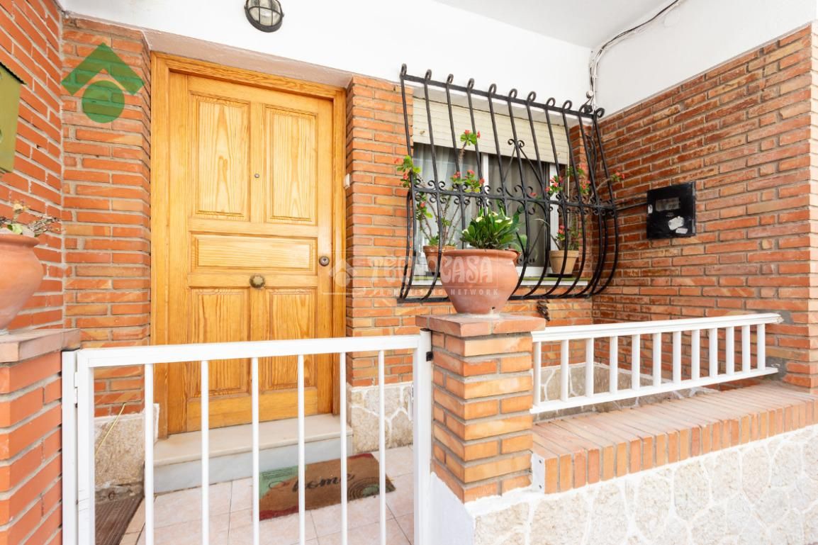 Casa adosada en venta