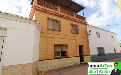 Vista exterior de Casa o xalet en venda en Illora amb Terrassa