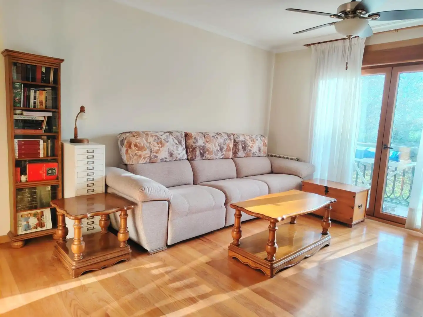 Sala de estar de Apartamento en venta en Nigrán con Calefacción, Terraza y Balcón