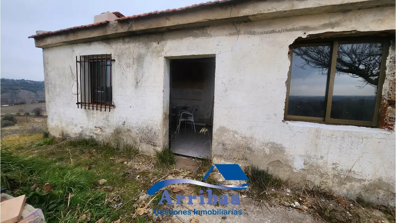 Country homes for sale in Escalona